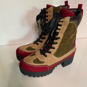 Rouge | size 7 | Burgundy, Olive green, and Tan